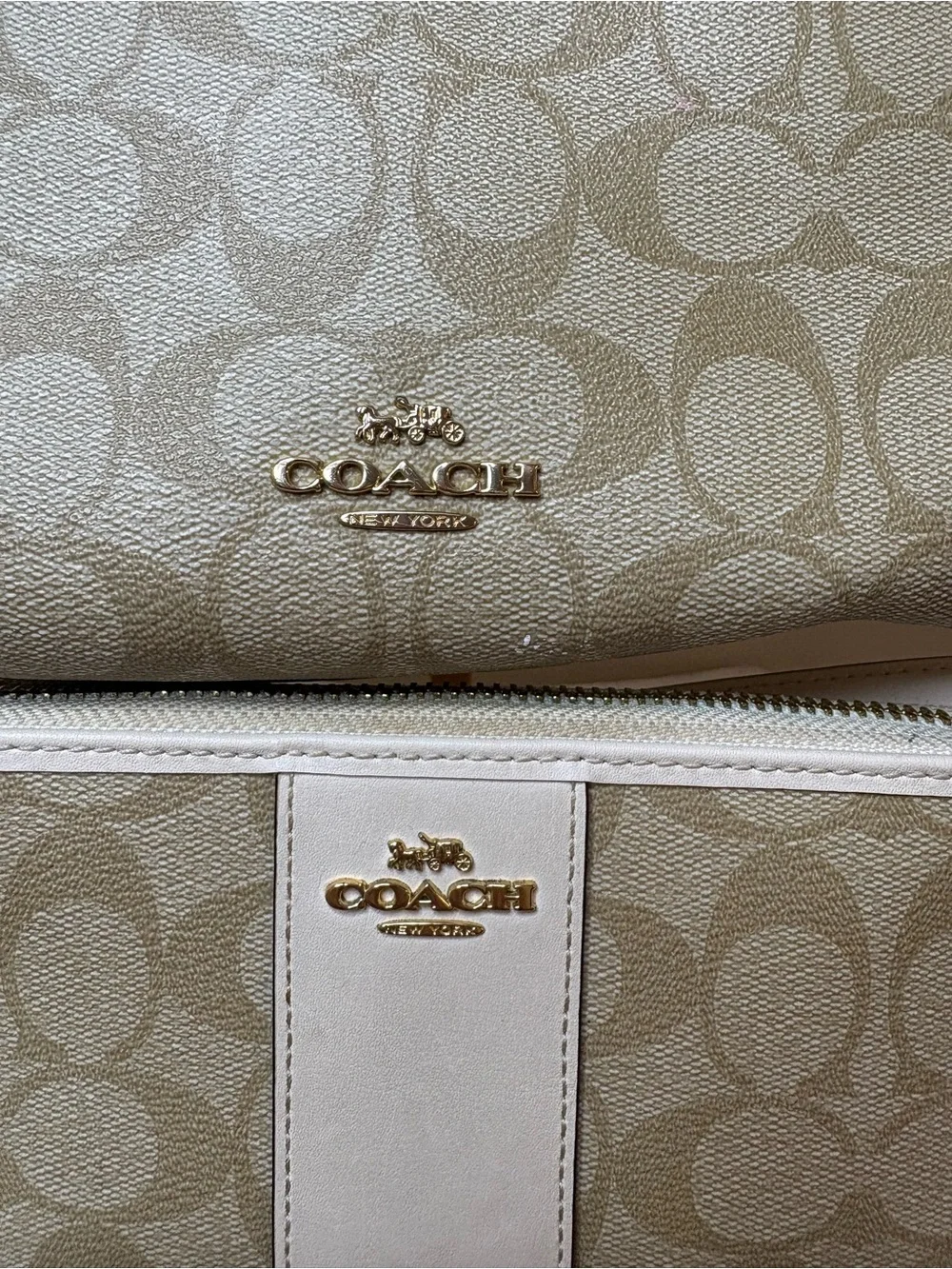 Coach Beige Signature Canvas Shoulder Bag with White Trim and Matching Wallet - Picture 13 of 16